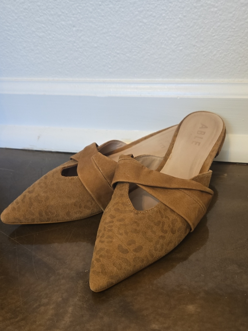 ABLE Krista Slide In Leopard Suede Pointed Toe Slip-On Flats 9.5